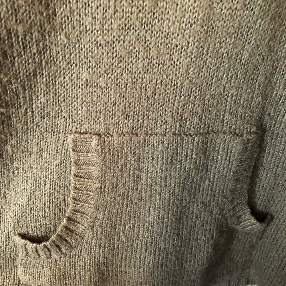 Sweater - Picture 4 of 5